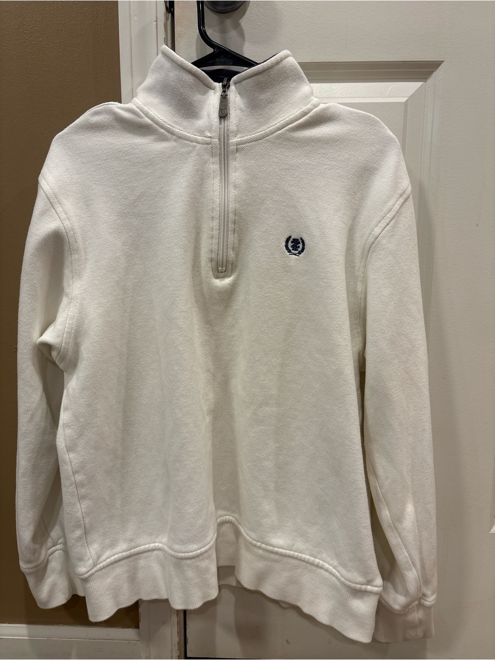 Izod Men's White Quarter Zip Pullover with Navy Crest